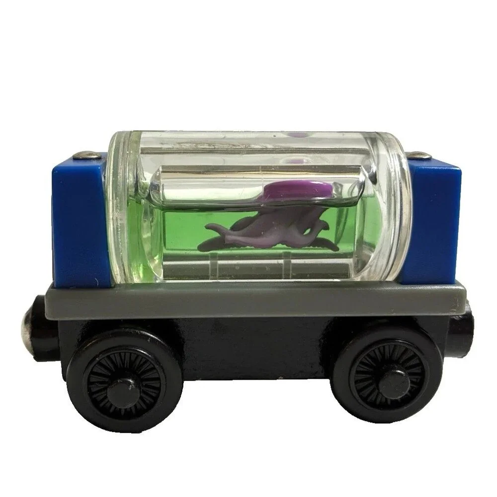 Thomas & Friends Wooden Railway Aquarium Cars Shark & Octopus 2003 Fish Tank Set